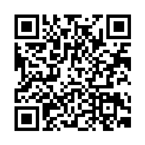而万学正叫人把太后赏赐的笔墨纸砚摆好二维码生成