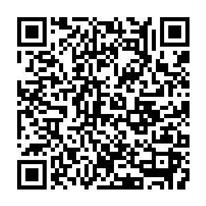 而且以他天尊初期的修为也不敢在天尊后期巅峰的土依水的面前做出什么二维码生成