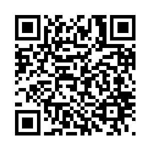 而且似乎就一直跟在钟大福身后似的二维码生成