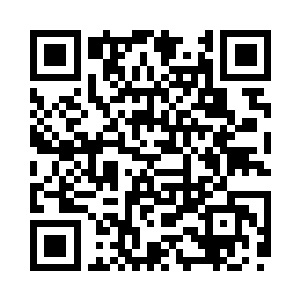 而且坐在这里看外面的风景是非常漂亮的二维码生成