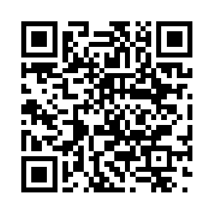 而且短时间内他还得在两个大佬之间走平衡二维码生成
