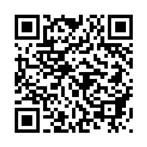 而且脸上除了灰尘和汗水还有血迹二维码生成