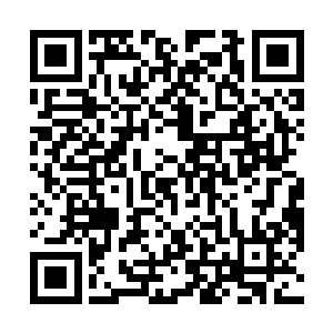 而且这个人应该已经知道了康哥和他的妻子的真实身份二维码生成