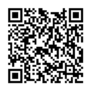 而且这些蓝天级的装备每一个都有自己的独特名字二维码生成