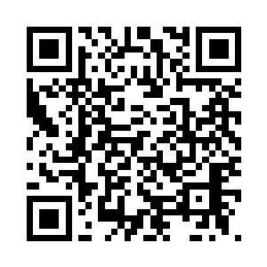 而他的两条腿也就自然而然地向前滑动了许多二维码生成