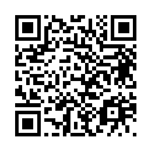 而他身后的那群小混混只是愣了一下二维码生成