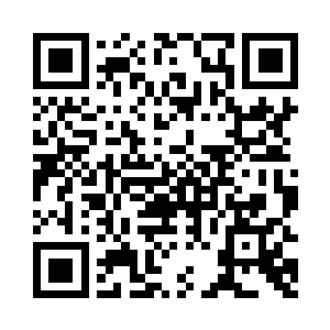 而佴倾璃立即拉了自己妹妹的衣衫二维码生成