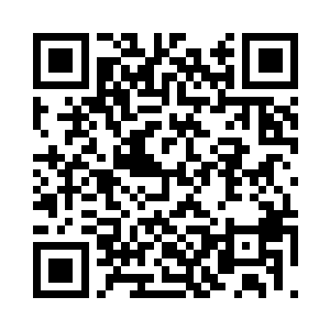 而分坐左右两侧的人就显得矮了一等二维码生成