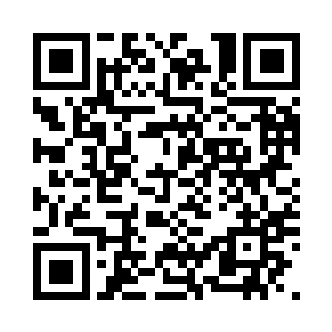 而刚从山丘后侧跑上隆起的正面山坡二维码生成