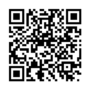 而原本白皙的皮肤化作了难看的淡蓝岩浆层二维码生成