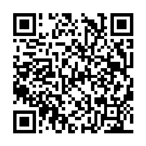 而后面的那位叫参云的的老太看到我朝她们看过来二维码生成