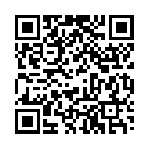 而在山下的众人看到这一幕全部都是愣住了二维码生成