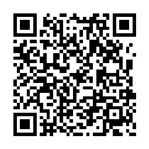 而挖石头的那条干了的因季节变化而变动的河流二维码生成