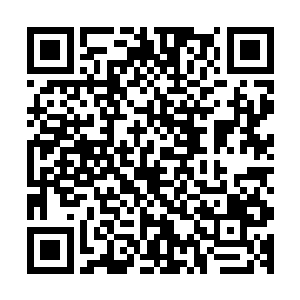 而无名氏则选择了以一种殉道的方式来完成上帝的惩罚和救赎二维码生成