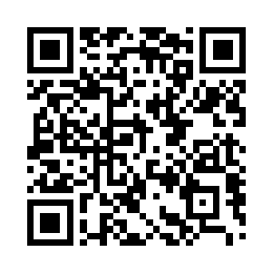 而是用双手护住了头脸和心脏位置的要害二维码生成