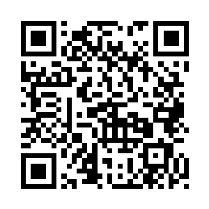 而是用双手突然抓住了战枪的枪身二维码生成