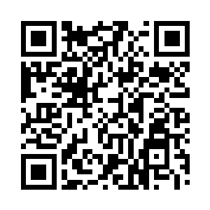 而是精确控制在两道浅浅的法令纹线上二维码生成