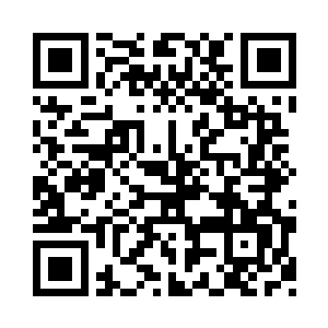 而是车头仍然死死地顶在大众车的侧壁二维码生成