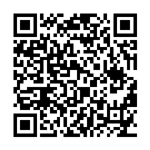 而江少游也绝对不放心把两人扔在这里他独自去取车二维码生成