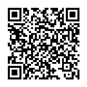 而现在……她感觉那个黑色的球竟然能给自己方位指引二维码生成