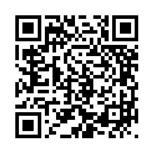 而白芒则是意味深长地盯着她锁骨间的坠子二维码生成