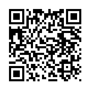 而肢体语言略显刻意的夸张和放大二维码生成