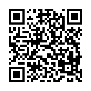 而自己则是略有兴趣的看着队伍当中的一个人二维码生成