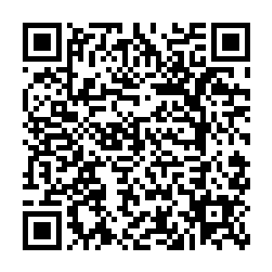 而自己这边两条边路选的又是酒桶和奥巴马这种压线型的强势英雄二维码生成