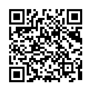 而被掀飞的巨型白色生物也迎面冲了过来二维码生成