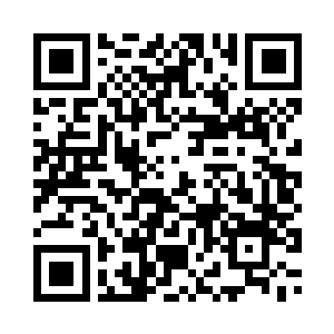 而身后跟着的亮百多名胡家护卫中二维码生成