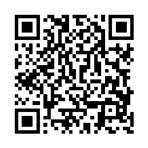 而这个时候丁羽也是看着摊位下面的一个袋子二维码生成