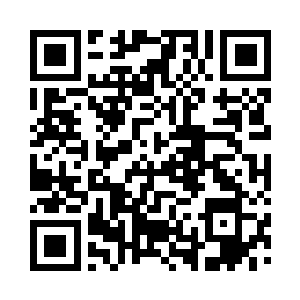 而这个造型奇特的男子却是满头的白发二维码生成