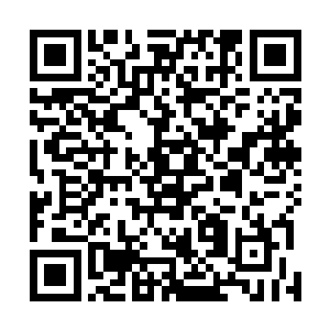 而这些被她送了礼物的人一大半都成了她闹内乱时的帮手二维码生成
