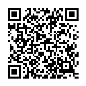 而这边已经准备妥当的战如意朝某个方向微不可见地点了点头二维码生成