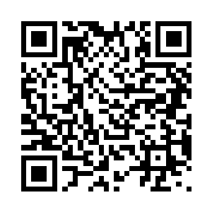 而这黑袍神秘人更是分出来了三个幻象二维码生成