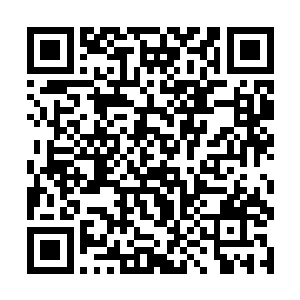 而铮二公子竟然和忠勇侯府的小姐在灵雀台后的水榭二维码生成