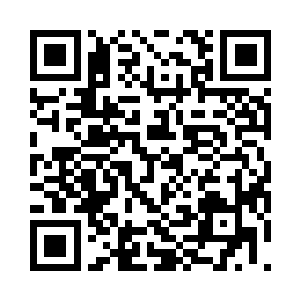 而雷林现在就在众多的梦境当中不断游弋二维码生成