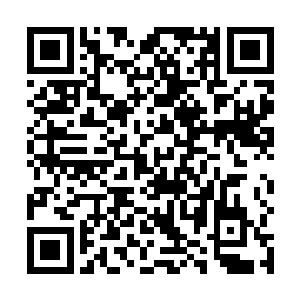 而靳如歌的脑海中却回想起当初她给他唱这首歌的情景二维码生成