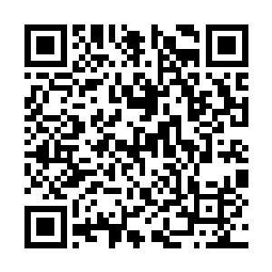 耿长文的脸色被气的瞬间就充血严重而成了青紫色二维码生成