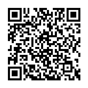 聂云抱着澹台凌月轰的从断裂的天道山飞了出来二维码生成
