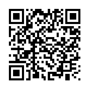 肤如凝脂的手上戴着一个翠玉手钏二维码生成