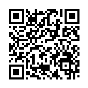 肩膀上还停着一只猩红双眼的乌鸦二维码生成