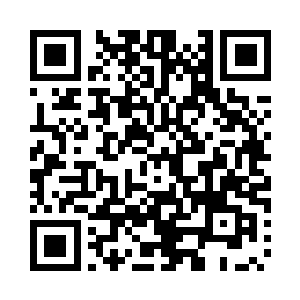 胸部胀鼓鼓的把军装的前面撑了起来二维码生成