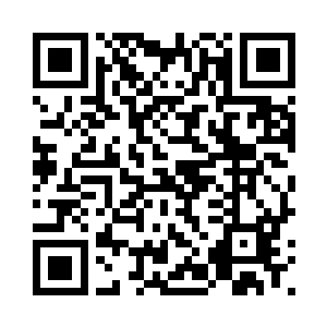 脸上迅速的挤出了一丝亲切的笑容二维码生成