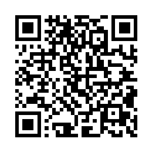 自己一个人在卧室里思索着接下来的谈判事宜二维码生成