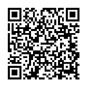 自己却转身爬回车身边找出中东战场上最常见的pg火箭筒来二维码生成