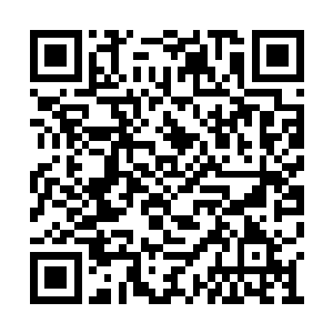 自己又把那些抢业的钱还给银行的工作人员算了二维码生成