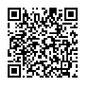 艾薇儿……你爸爸他……他被压到那台机器的下面了二维码生成