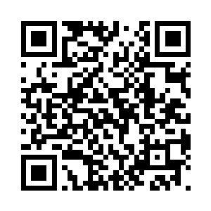 芮阁已经稳稳地坐在她对面的椅子上了二维码生成