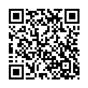 花雨露在愣了一下之后立刻往杨开身边靠拢二维码生成